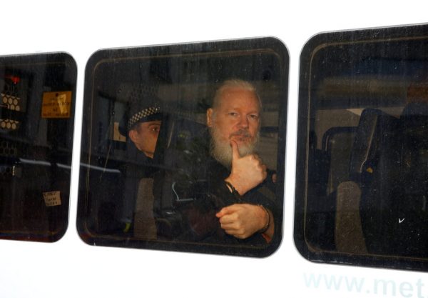 Assange face à 17 nouvelles accusations criminelles aux États-Unis