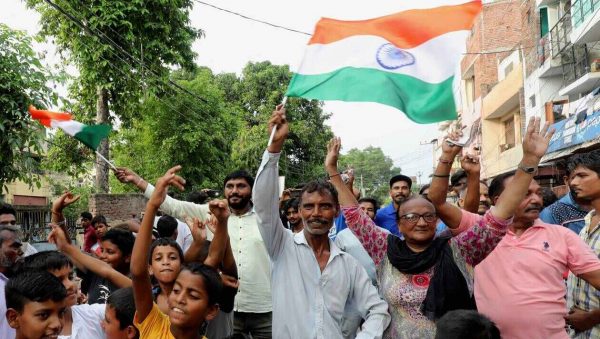 Face à la répression, l’Inde renonce au statut spécial du Cachemire