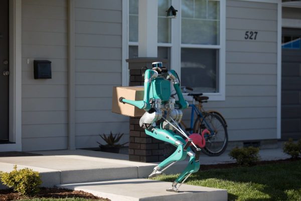 Ford a fabriqué un robot de livraison qui marche comme un humain