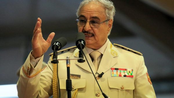 Élections libyennes : Haftar suspend temporairement ses fonctions militaires