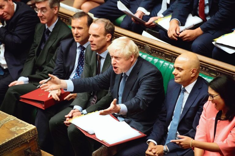 Johnson lance la campagne électorale et le Parlement bloque le Brexit (1)