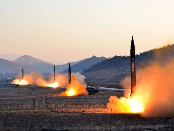 La Corée du Nord lance de nouveaux missiles
