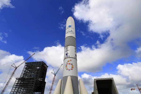 La-production-des-premieres-Ariane-6-de-serie-est-lancee