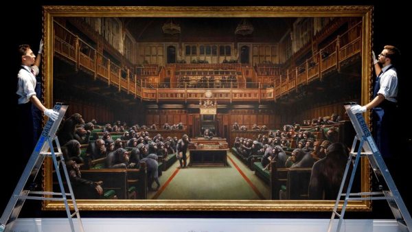 Le parlement des « chimpanzés » de Banksy aux enchères (1)