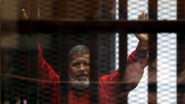 L'ex-président égyptien Morsi meurt lors d'une audience au tribunal