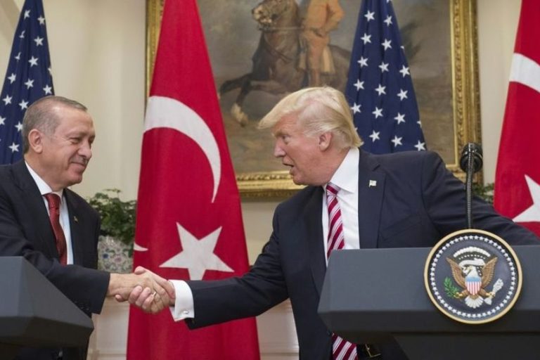 Malgré la controverse, Trump accueille Erdogan à la Maison-Blanche (1)