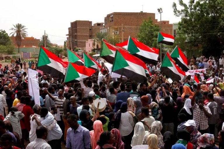 Soudan partage de pouvoir entre les militaires et l'opposition