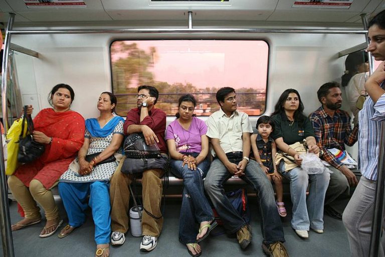 Transports gratuits pour les femmes à New Delhi en Inde