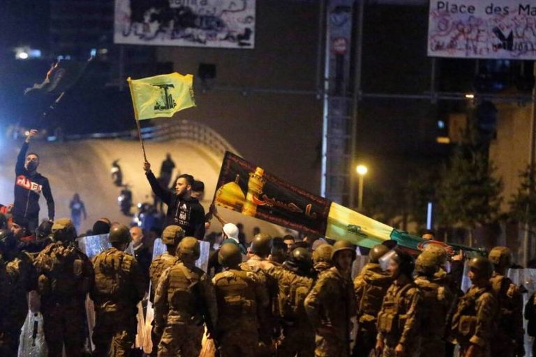 escalade des tensions entre les manifestants et le Hezbollah (1)