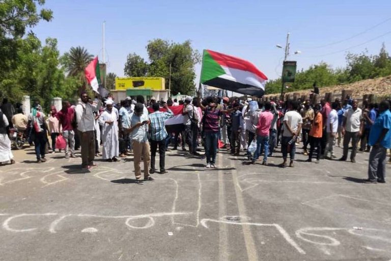 étudiants violentés lors d’une protestation à Khartoum