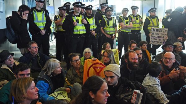 extinction-rebellion-activists-attempt-to-shut-down-london-airport-136440162607102601-191010104108 (1)