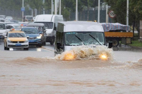 Inondations et glissements de terrain : la Chine ravagée par des pluies torrentielles