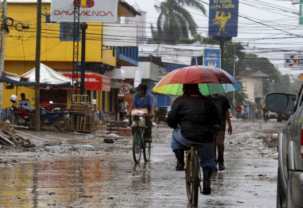 L’ouragan Iota atteint l’Amérique centrale