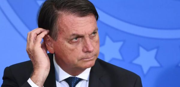 Brésil-Covid-19 : Bolsonaro demande aux Brésiliens d’arrêter de «geindre»
