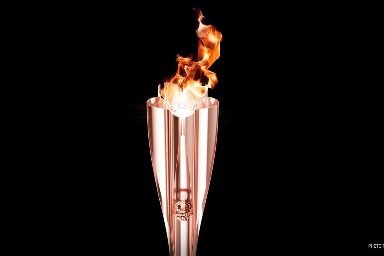 La flamme olympique des Jeux de Tokyo 2020