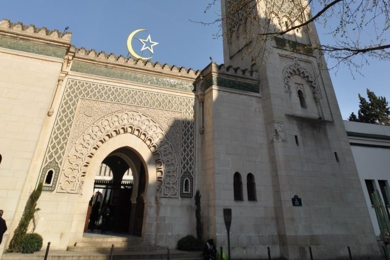 France : mobilisation sécuritaire pour protéger les mosquées