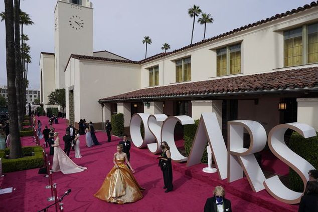 L'actrice Carey Mulligan arrive à la cérémonie des Oscars, à Los Angeles, le 25 avril 2021 © MARK TERRILL / AP /SIPA