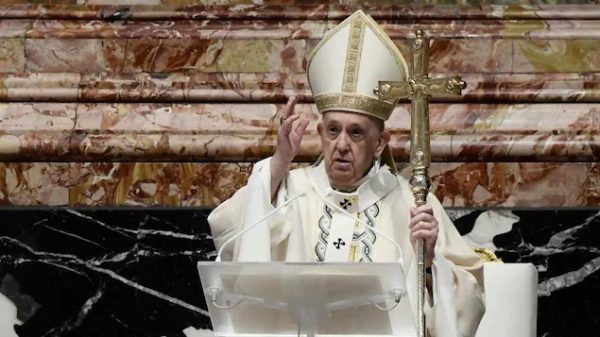 Le pape François a prononcé sa traditionnelle homélie de Pâques depuis la basilique Saint-Pierre © AFP