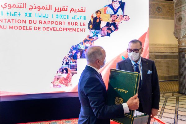 Chakib Benmoussa reçu en audience par le roi Mohammed VI au Palais royal de Fès © MAP
