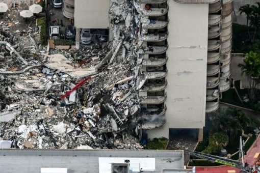 USA : 11 cadavres découverts dans les décombres de l’immeuble en Floride