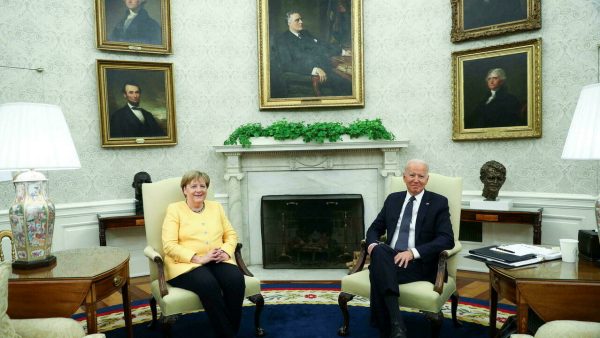 La chancelière allemande Angela Merkel et le président américain Joe Biden, le 15 juillet 2021, à la Maison Blanche. © Tom Brenner, Reuters