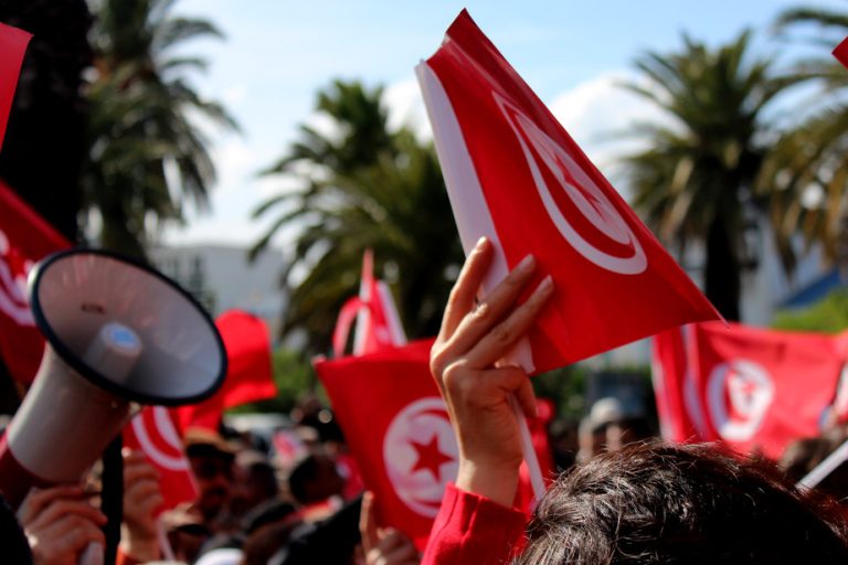 Tunisie : la démocratie du pays menacée