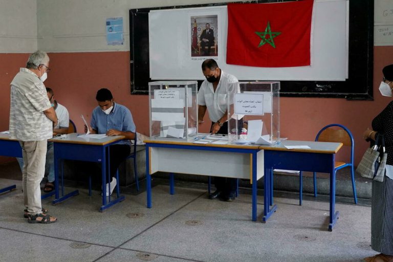 Un bureau de vote à Casablanca, le 8 septembre 2021 © Abdelhak Balhaki, Reuters