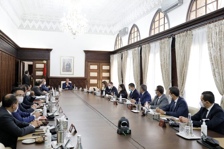 Le chef du gouvernement Aziz Akhannouch a présidé, mardi 9 novembre à Rabat, une réunion consacrée à l’investissement avec les directeurs des 12 CRI