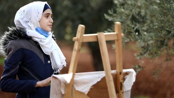 Syrie : la peinture, l’échappatoire de la jeune Roaa