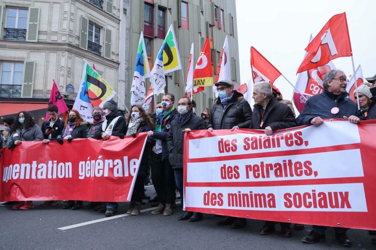 France : manifestations pour réclamer des hausses de salaires