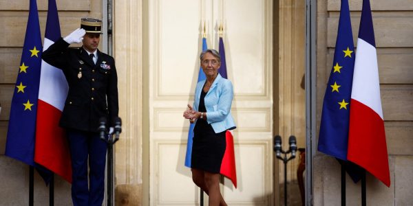 Qui est Élisabeth Borne, première ministre française ?
