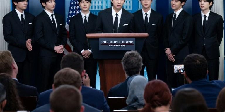 Un boys band sud-coréen à la Maison Blanche pour dénoncer le racisme