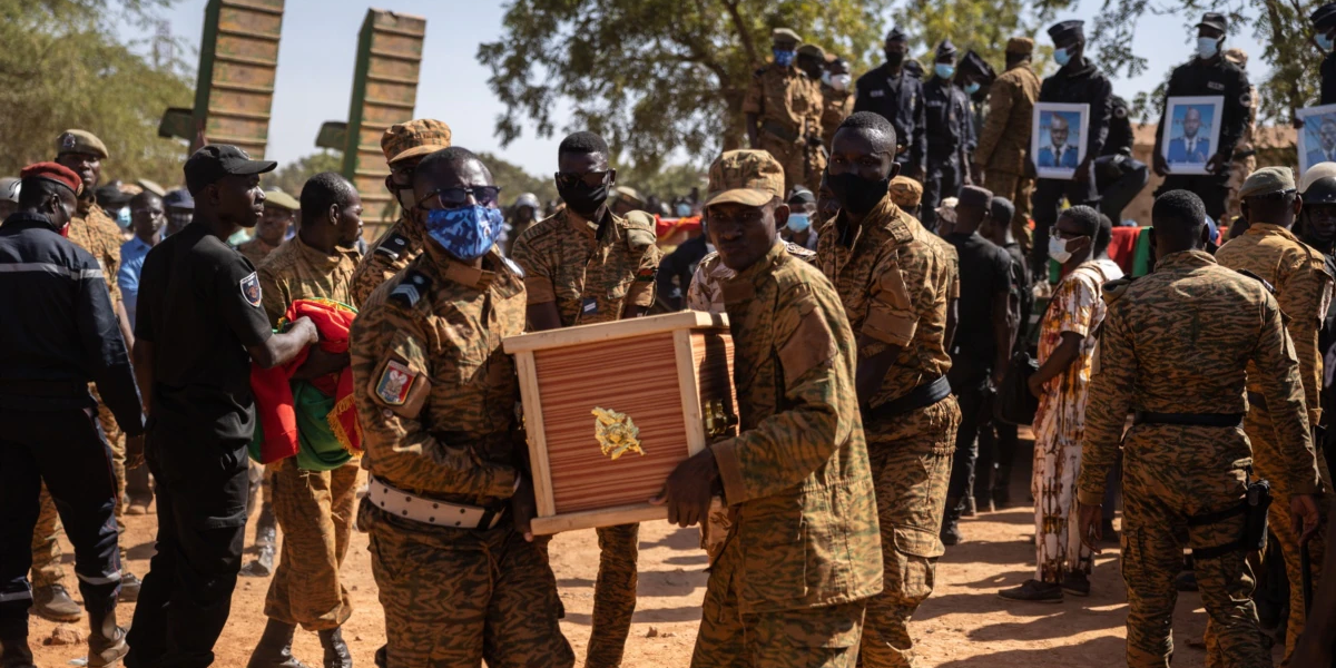Burkina Faso : un soldat et un civil tués dans l'attaque d'une mine d'or