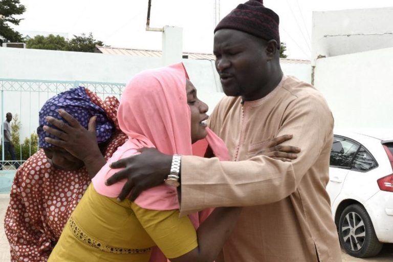 Sénégal : arrestation de trois suspects impliqués dans l’incendie qui a tué 11 bébés à Tivaouane
