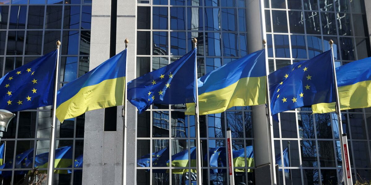 Une situation « extrêmement alarmante » dans l’Est de l’Ukraine, pour qui Bruxelles recommande le statut officiel de candidature européenne