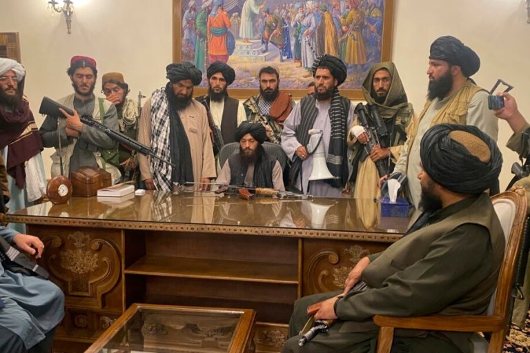 Afghanistan : un an après, les Talibans encore au pouvoir
